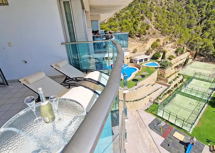 Skyline 9 Moderno Con Terraza Privada Y Vistas بينايدورم